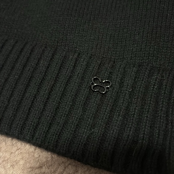 Sunday Best Sweater - Picture 2 of 5